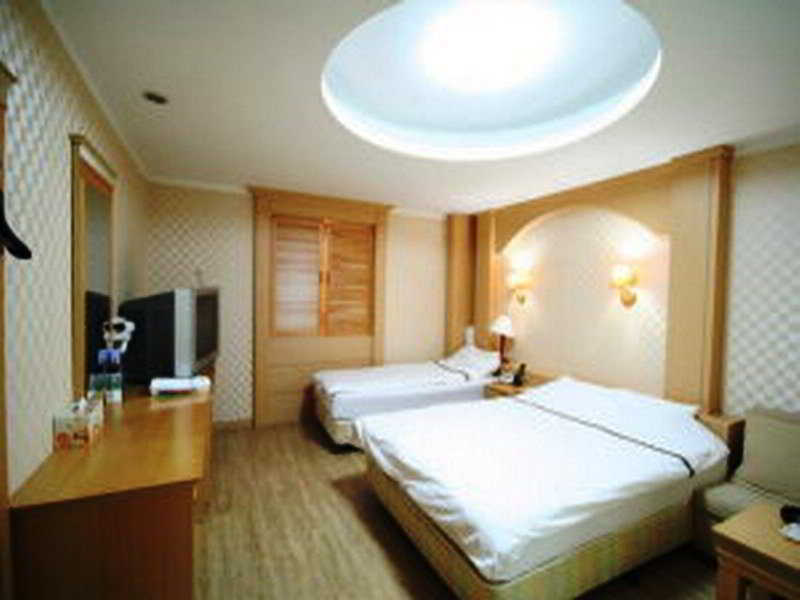 リボーン スウォン シルクロード ホテル エクステリア 写真