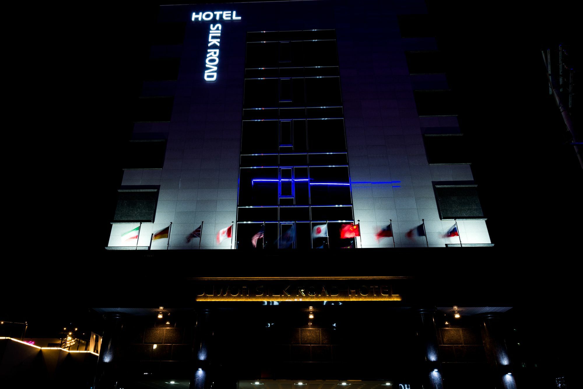 リボーン スウォン シルクロード ホテル エクステリア 写真